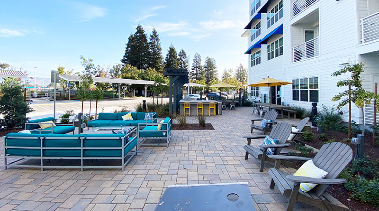 outdoor patio at marina crossing
