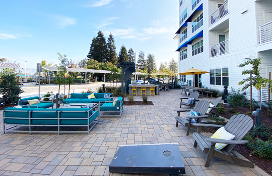 outdoor patio at marina crossing